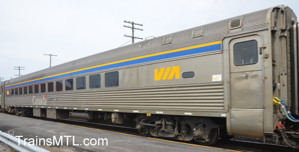 Passenger car VIA 4108 left side / Wagon de passager VIA 4108 coté gauche